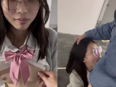 Xxx tung cô bé hồng em học sinh đại học ngây thơ trong sáng p1